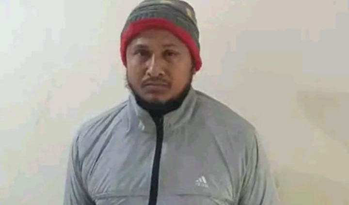 পিরোজপুরে নিষিদ্ধ বন্যপ্রাণী তক্ষকসহ আটক