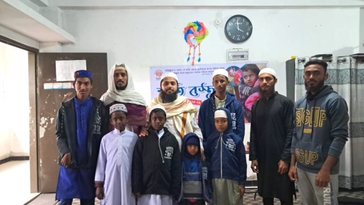 মেঘনার হরিপুরের সামাজিক সংগঠনের উদ্যোগে শীতার্তদের মাঝে শীতবস্ত্র বিতরণ