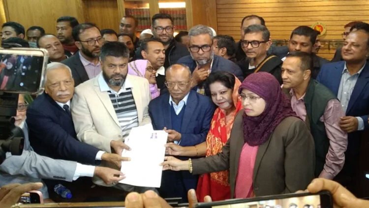 ফেনী-১ আসনে খালেদা জিয়ার মনোনয়ন স্থগিত, ৩ জনের বাতিল