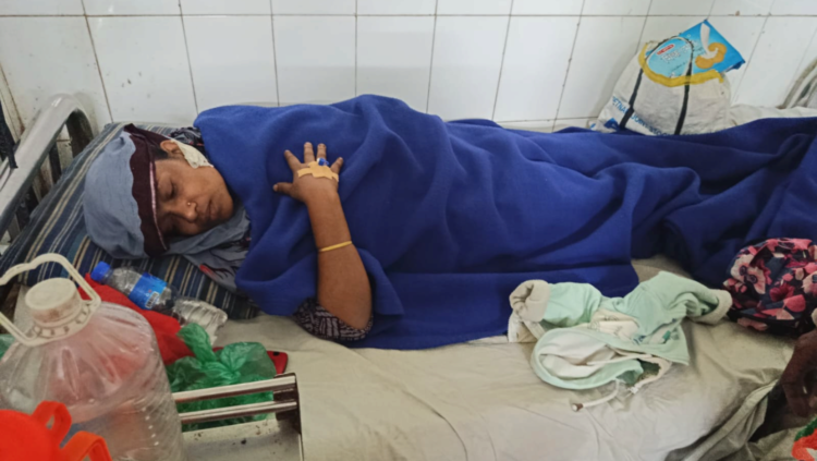 মোরেলগঞ্জে জমি বিরোধের জেরে ফেরিঘাটে তাণ্ডব গৃহবধূকে পিটিয়ে জখম, কান ছিঁড়ে গহনা ছিনতাই