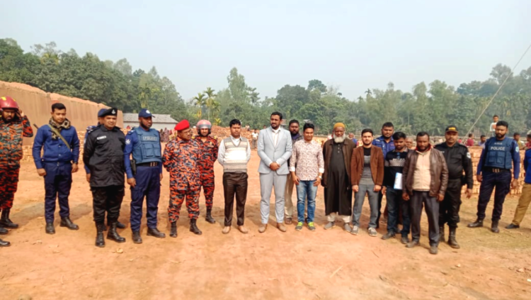 তিন বাহিনীর অধিদপ্তরের যৌথ মোবাইল কোর্ট পরিচালনায় ০৫ টি ইট ভাটায় ২৩ লক্ষ টাকা জরিমানা