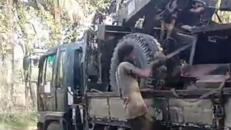 চট্রগ্রাম থেকে চুরি হওয়া ট্রাকের খন্ডাংশ সোনাগাজী যুবদল নেতার বাড়ি থেকে উদ্ধারের ঘটনায় সোনাগাজীর যুবদল নেতা বহিষ্কার