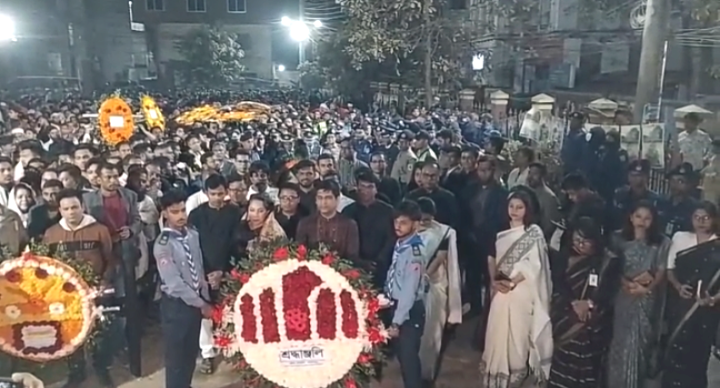 ফরিদপুরে একুশের প্রথম প্রহরে ভাষা শহীদদের প্রতি শ্রদ্ধা নিবেদন