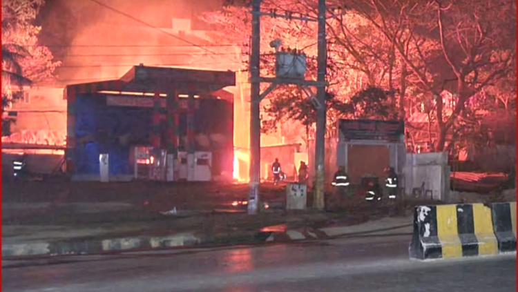 কলাতলীতে গ্যাস পাম্পে ভয়াবহ বিস্ফোরণ