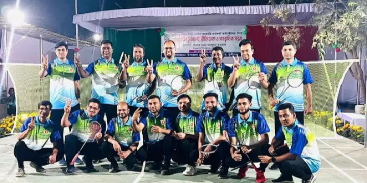 মুন্সীগঞ্জ সদরে সরকারি কর্মকর্তা-কর্মচারীদের ব্যাডমিন্টন টুর্নামেন্ট ও সাংস্কৃতিক সন্ধ্যা অনুষ্ঠিত