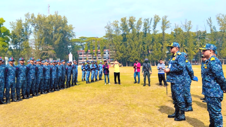 নোয়াখালী-৬ হাতিয়ায় নির্বাচনী নিরাপত্তা পর্যবেক্ষণে সহকারী নৌ-প্রধান