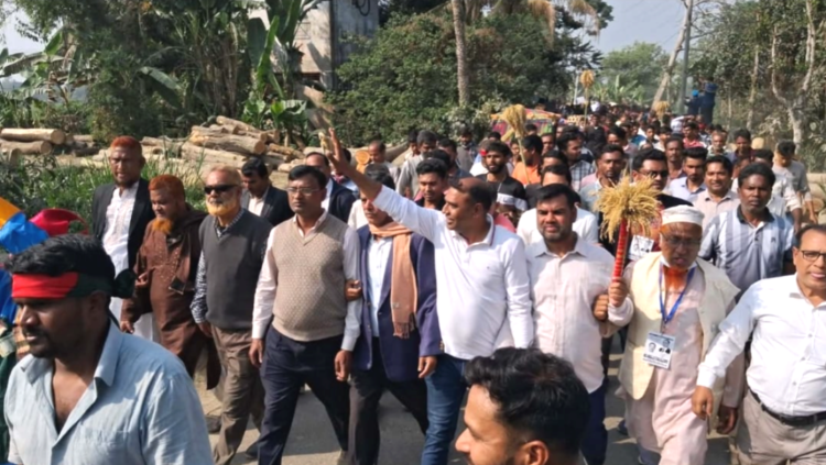 মানিকগঞ্জ-১ আসনে ধানের শীষের প্রার্থী জিন্নাহ কবিরের নির্বাচনী প্রচারণা মিছিল অনুষ্ঠিত