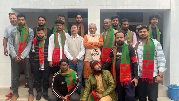 আহত জুলাই যোদ্ধাদের পাশে মেজর জেনারেল (অব.) শরিফ উদ্দিন আপনাদের রক্তের ঋণ বৃথা যাবে না