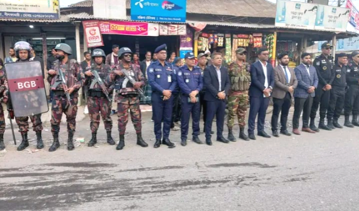 নির্বাচন ঘিরে ডিমলায় সেনা–পুলিশের যৌথ মহড়া