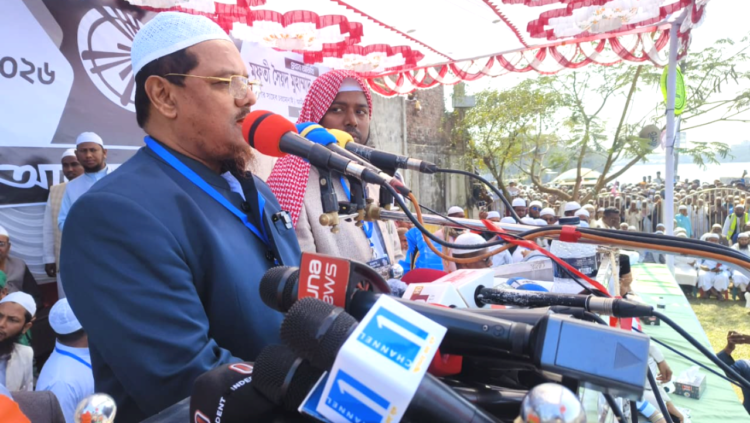 গণঅভ্যুত্থানের পর আমতলীতে স্টেশন রক্ষায় পাহারায় ছিলাম: পীর সাহেব চরমোনাই