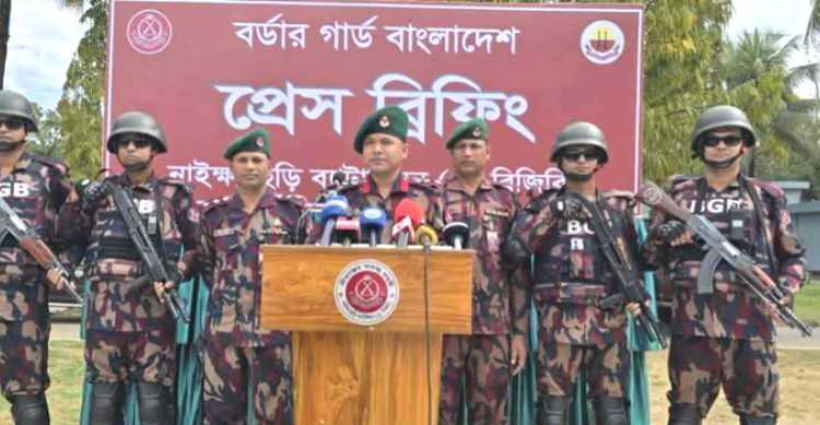 বান্দরবানে ১৫৮ কেন্দ্র ঝুঁকিপূর্ণ: ১১ কেন্দ্রে হেলিকপটারে যাবে নির্বাচনি সরঞ্জাম