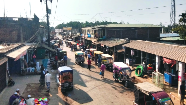 উখিয়ার মরিচ্যা–পাতাবাড়ী সড়কে সিএনজি ভাড়া ২০ টাকা: ক্ষোভে ফুঁসছে যাত্রীরা