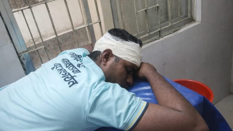 হরিরামপুরে স্কুল কর্মচারীকে ডেকে নিয়ে মারধর, থানায় অভিযোগ