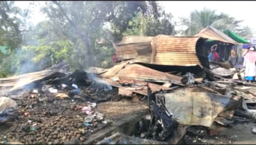 নবীনগরে বিএনপির নির্বাচনীয় অফিসে আগুন স্হানীয়দের ধারণা  বৈদ্যুতিক শর্ট সার্কিট