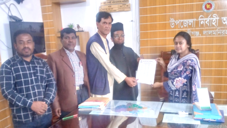 কালীগঞ্জ উপজেলা উন্নয়নে কর্মঠ ও জনবান্ধব ইউএনওকে অভিনন্দন