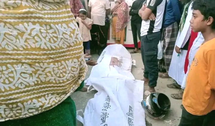 ‎চেকপোস্টে থামতেই মৃত্যুর ছোবল: জামালপুরে ট্রাকের ধাক্কায় বাবা-ছেলে নিহত, মহাসড়কে তীব্র বিক্ষোভ