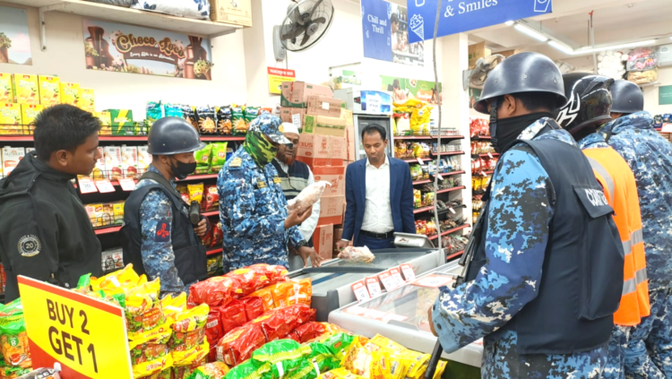 তজুমদ্দিনে মোবাইল কোর্টে ৩ প্রতিষ্ঠানকে জরিমানা