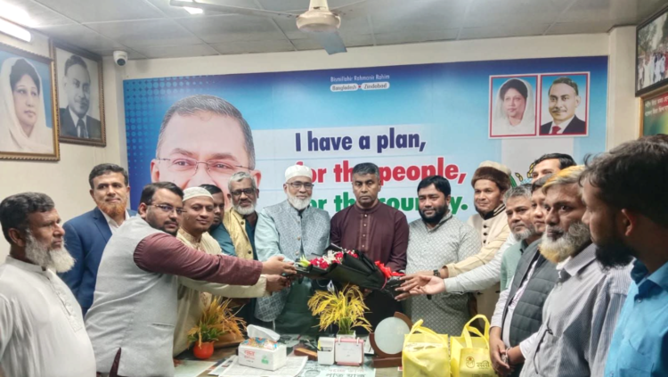 ঢাকা-১৮ আসনের নবনির্বাচিত এমপি এস এম জাহাঙ্গীরের সাথে জামায়াতে ইসলামীর কেন্দ্রীয় নেতৃবৃন্দের সৌজন্য সাক্ষাৎ