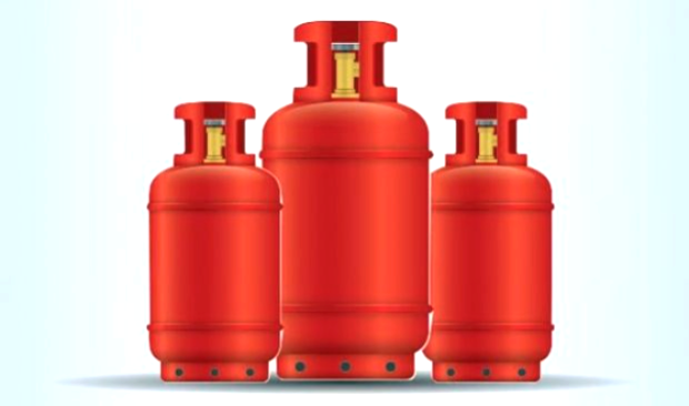গোদাগাড়ীতে ১২ কেজি সিলিন্ডারেও বাড়তি দাম, ক্রেতাদের ক্ষোভ