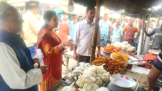 রমজানে বাজার মনিটরিং: নকলায় মোবাইল কোর্টে জরিমানা, ঝিনাইগাতীতে পানিমিশ্রিত দুধ জব্দ