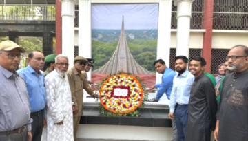 দোহারে পুষ্পস্তবক অর্পণের মধ্য দিয়ে মহান স্বাধীনতা দিবসের শুভ সূচনা