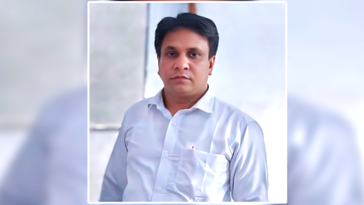 প্রেমের ফাঁদে ফেলে বিয়ে, পরে অস্বীকার—নওগাঁয় শিক্ষকের বিরুদ্ধে  অভিযোগ