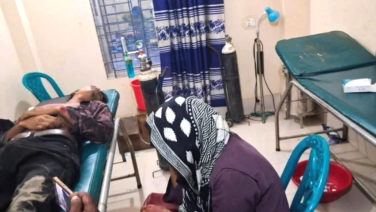 কুষ্টিয়ায় প্রেমিকার সামনে বিষপানে প্রেমিকের আত্মহত্যা