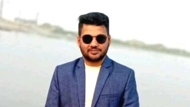 মৃত্যুর মুখ থেকে মাত্র ৫ সেকেন্ডের ব্যবধানে যেভাবে বেঁচে ফিরলেন খাইরুল