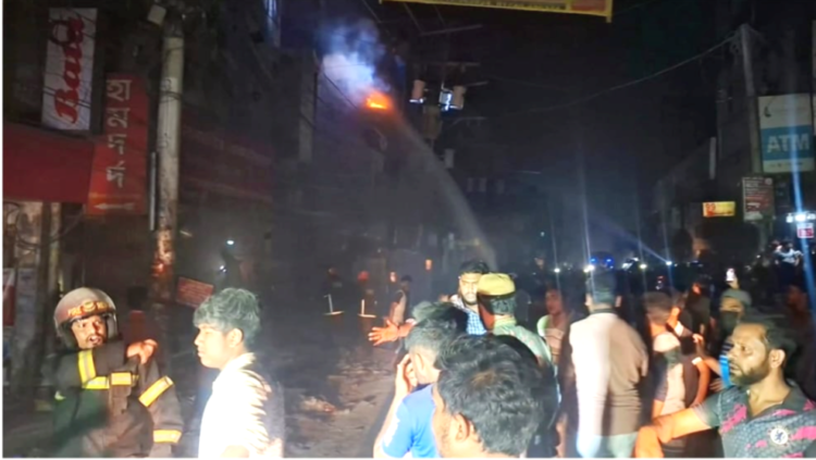 গাজীপুরের শ্রীপুরে বৈদ্যতিক ট্রান্সফরমার বিস্ফোরন, দগ্ধ  ৪