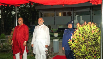 হবিগঞ্জে হুইপ জি কে গউছের আগমন উপলক্ষে পুলিশের ফুলেল শুভেচ্ছা