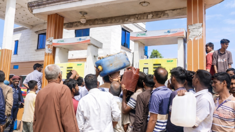 ডিজেল সংকটে বুরো মৌসুমে সেচ নিয়ে বিপাকে কৃষক প্রভাব পড়তে পারে খাদ্য শস্য উৎপাদনে লক্ষ্যমাত্রায়