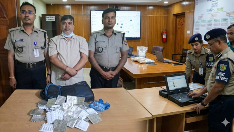 মাদকদ্রব্য নিয়ন্ত্রণ অধিদপ্তর, জেলা কার্যালয়, রংপুর পরিচালিত অভিযানে ২৬৪ এম্পুল ইনজেকশনসহ গ্রেফতার-১