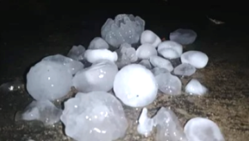 ধর্মপাশা ও মধ্যনগরে শিলাবৃষ্টি আতঙ্কে কৃষক