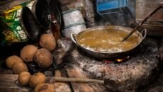 যশোরের শার্শা উপজেলার এলাকায় ভেজাল গুড় তৈরি