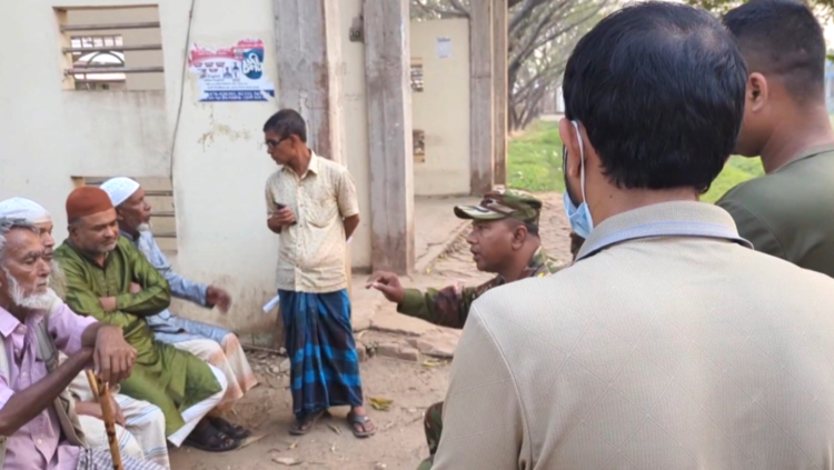 বাহুবলে মার্কেট নির্মাণে প্রতিপক্ষের বাধা, সেনাবাহিনীর হস্তক্ষেপে সমাধান