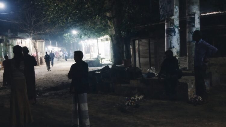 জামালপুর সদরে রাজনৈতিক দ্বন্দ্বের জেরে দোকান ভাঙচুর ও লুটের ঘটনা