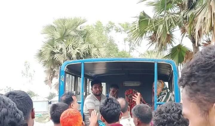 ফুলবাড়ীয়ায় ছেলের হাতে বৃদ্ধ পিতার নির্মম হত্যা, নাতিরাও জড়িত