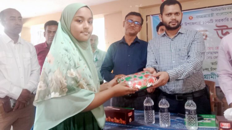 তজুমদ্দিনে ১১০টি প্রাথমিক বিদ্যালয়ে স্কুল ফিডিং কর্মসূচির উদ্বোধন