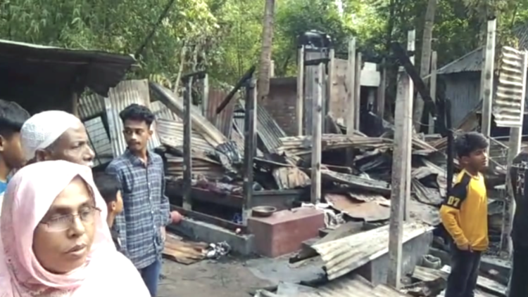 ফরিদপুরে নিজ ঘরে আগুনে পুড়ে কিশোরের মৃত্যু, পরিবারের দাবী হত্যা
