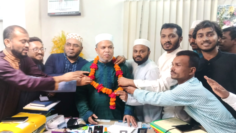 ঝালকাঠী জেলা পরিষদের প্রশাসক   অ্যাডভোকেট মোঃ শাহাদাৎ হোসেন   তৃণমূল বিএনপিতে উচ্ছ্বাস