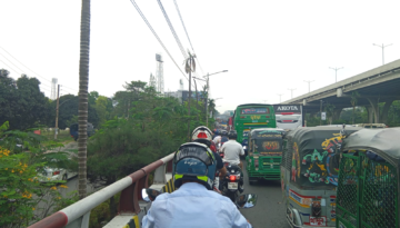 ছুটি না হতেই মহাসড়কে যানজট