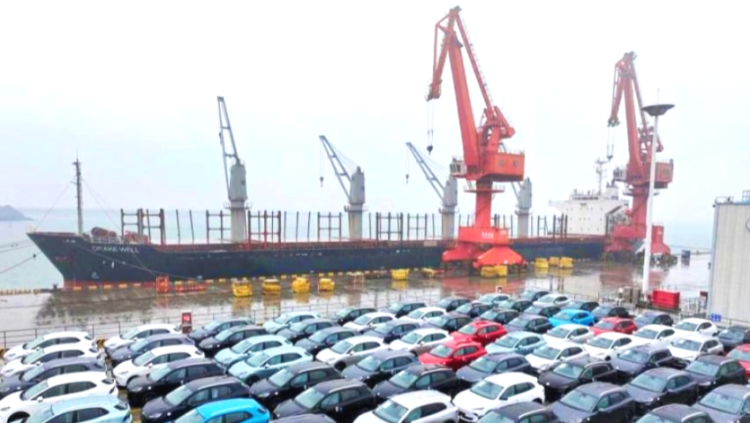 শিল্প উন্নয়ন ও প্রযুক্তিগত স্বনির্ভরতায় জোর দেবে চীন