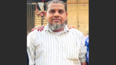 ফল ব্যবসায়ী জাকিরকে কুপিয়ে হত্যা, বসতঘরে জনতার  আগুন