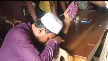 সার্টিফিকেট প্রদানে অপারগতায় অবরুদ্ধ হলেন কামাতআঙ্গারিয়া দাখিল মাদ্রাসার বরখাস্তকৃত সুপার সাইদুর রহমান