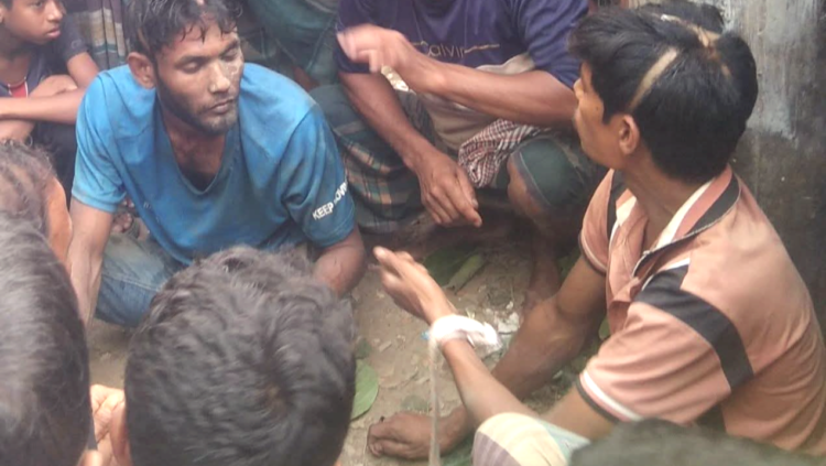 সোনাগাজীর চরচান্দিয়ায় বাড়িতে চুরির সময় হাতেনাতে ২ চোর আটক; গণধোলাই দিয়ে মুক্তি