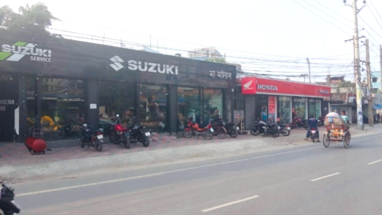 জ্বালানি সংকটে কুষ্টিয়ায় মোটরসাইকেল বাজারে ধস