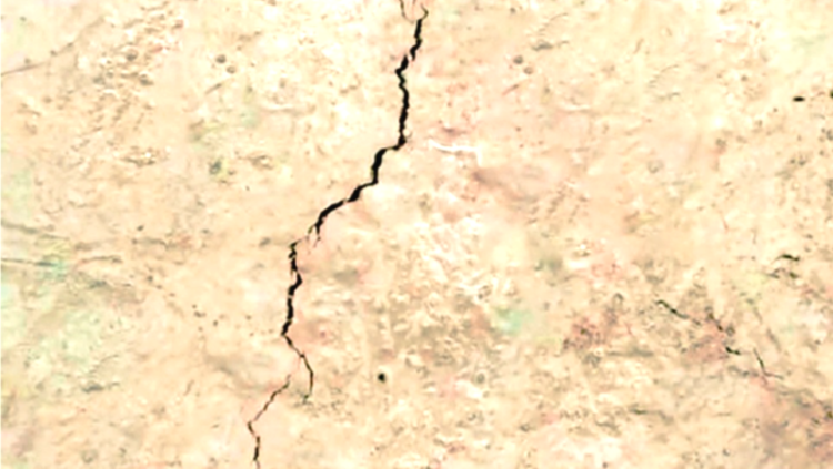 গাজীপুরের শ্রীপুরে আর সিসি সড়ক ফাটল, কাজের মান নিয়ে অভিযোগ