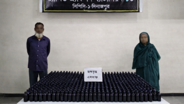 বিরলে র‌্যাব-১৩ এর অভিযানে ৩৯৬ বোতল এসকাফসহ ২ মাদক ব্যবসায়ী গ্রেফতার