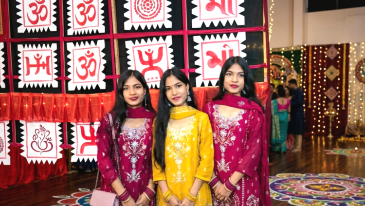 ঠাকুরগাঁওয়ে তিন বোনের এক দিনে জন্ম, একসঙ্গে এসএসসি পরীক্ষা