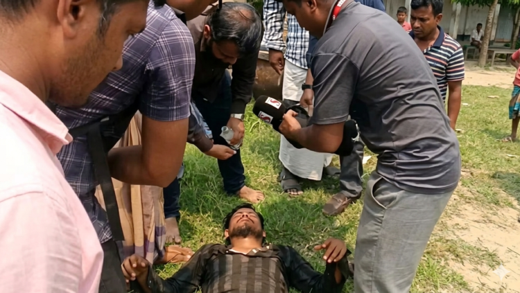 সংবাদ সংগ্রহে হঠাৎ অসুস্থ হয়ে পড়লে মানবতা দেখালেন এমপি এমরান